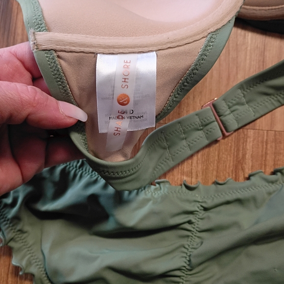 Shade & Shore Green Ruffled Bikini Set - Picture 6 of 6